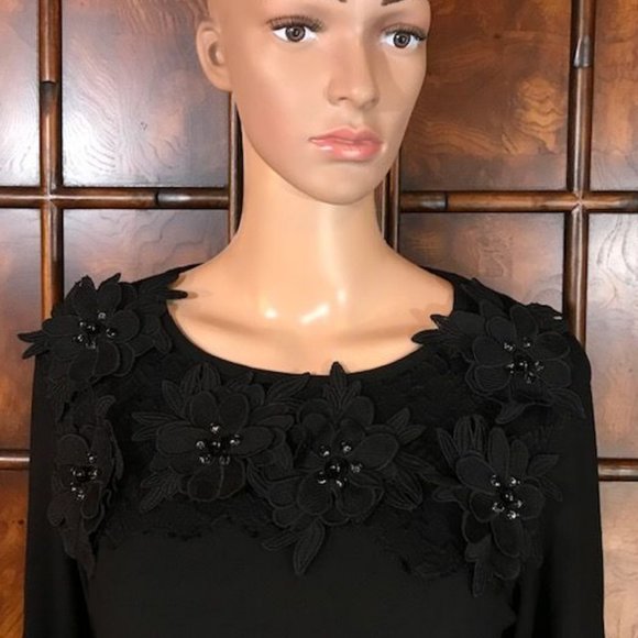 Antthony Original Noir 3D Jewel Beaded Floral Top - Picture 7 of 13